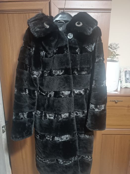 Продам шубы размер 46 и 50