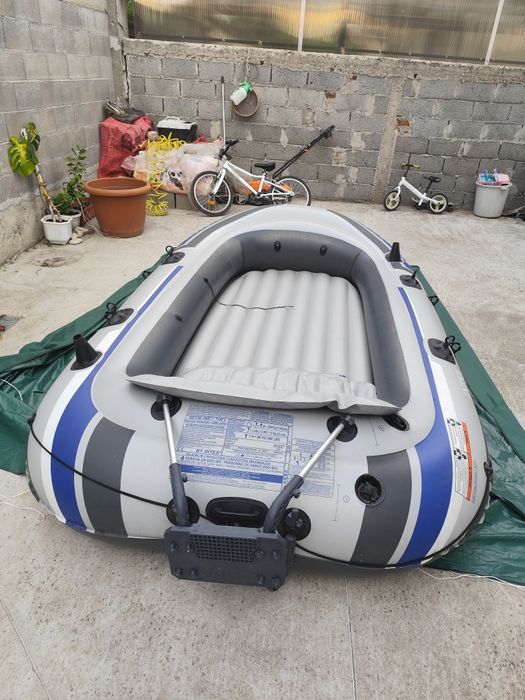 Лодка Excursion 4