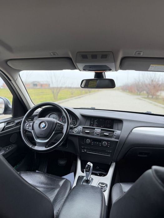 BMW X3 2011 — imagine 22