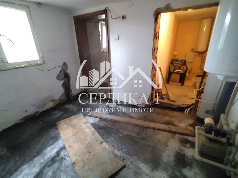 Продава се Къща в с. Самораново, Област Кюстендил - 240 кв.м за 833 €/кв.м - Снимка #10