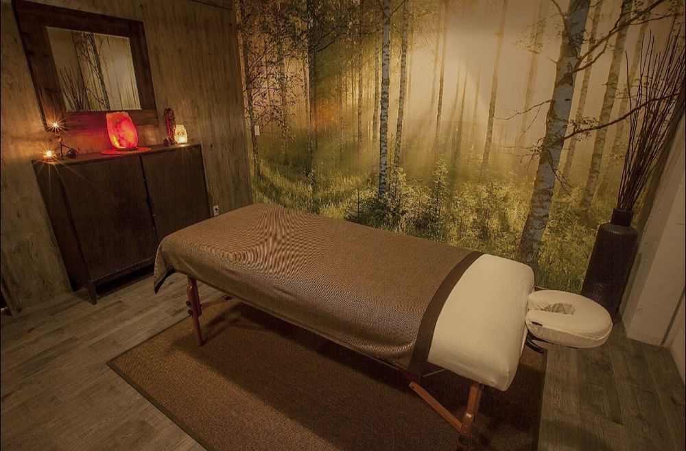 Массажист кавказец