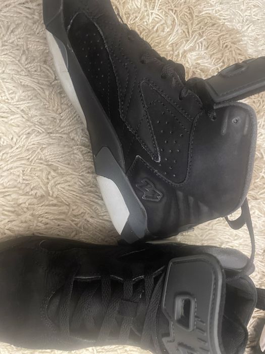 Ghete nike jordan marime 34