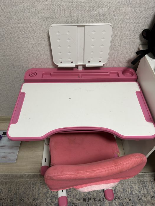 Срочно продам столик и стул