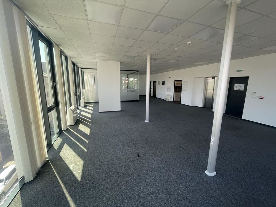 Дава се под наем Офис в София, Център - 209 кв.м за 2717 € - Снимка #5