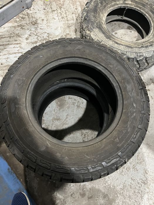 Продам резину 2 балонна
