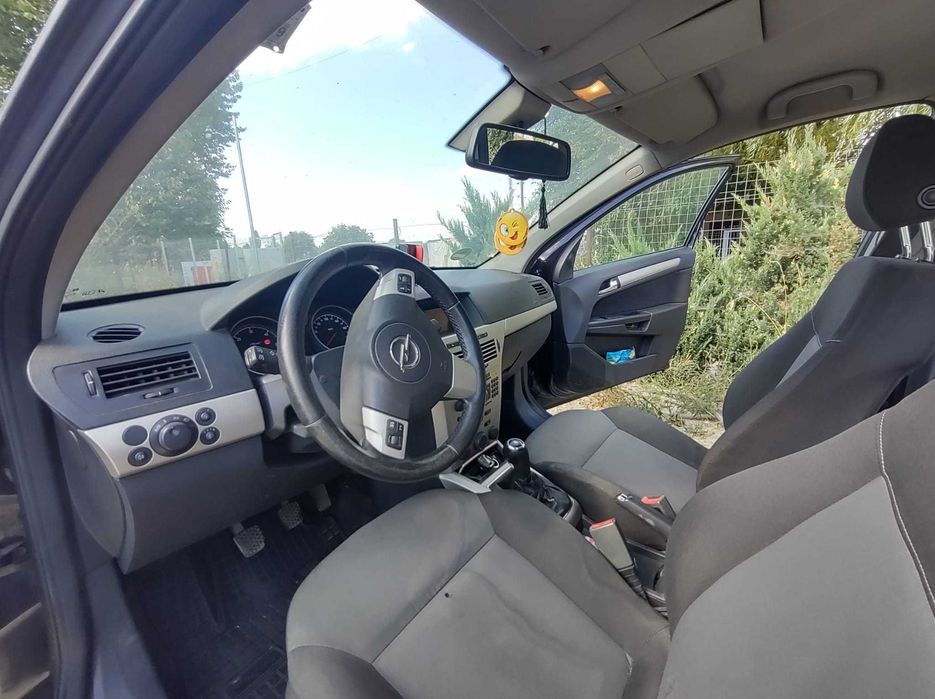 Opel Astra H(2008) disel
