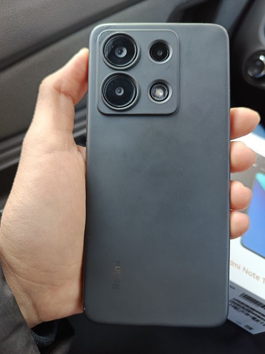 продам телефон Xiaomi redmi note 13