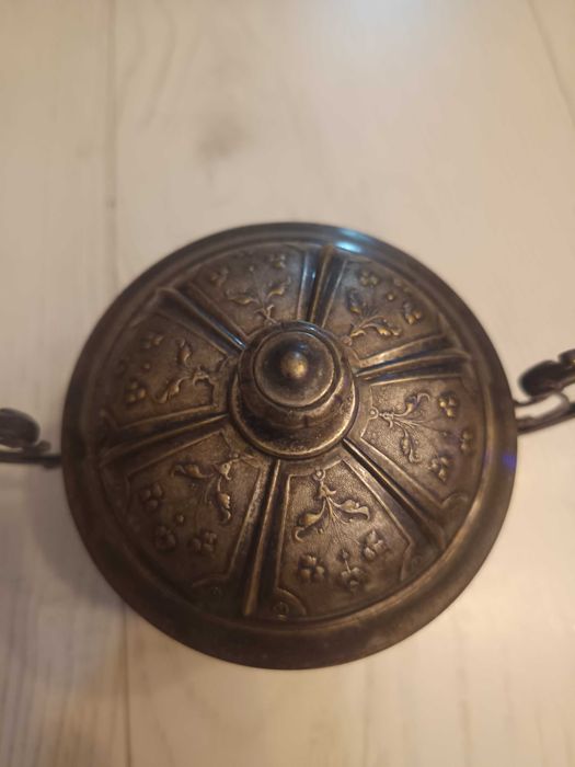 Антична захарница