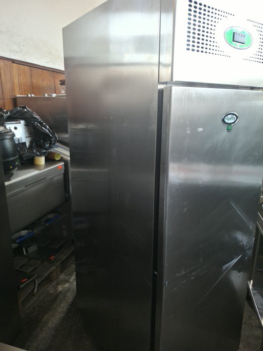 Хладилник професионален FOSTER  средно температурнен