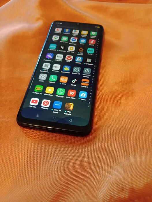 Telefon OPpo 31 in perfectă stare de funcționare are folie pe ecran și husă  bateria tine foarte mult la probă garantez