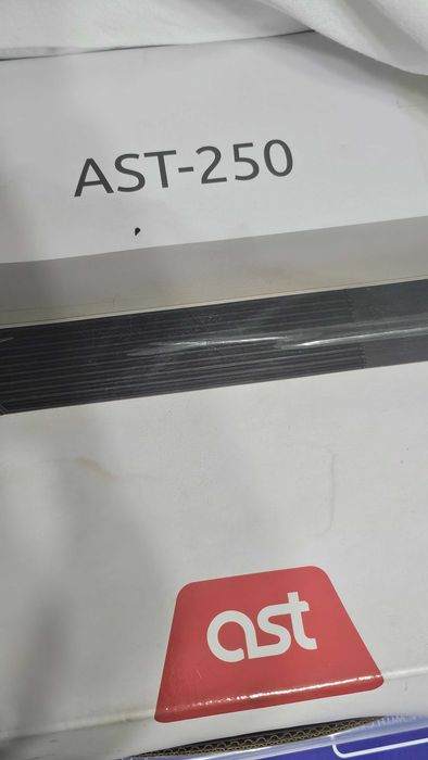 Sistem profesional de Karaoke AST 250 ( limba rusa )