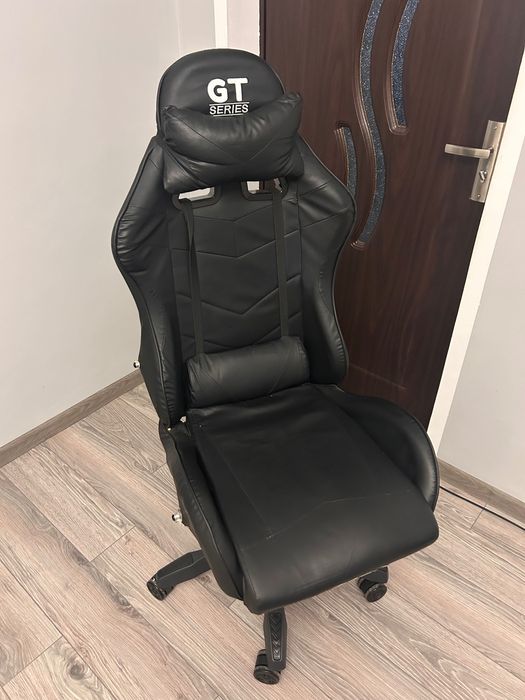 PC complet, Scaun+Birou CADOU!