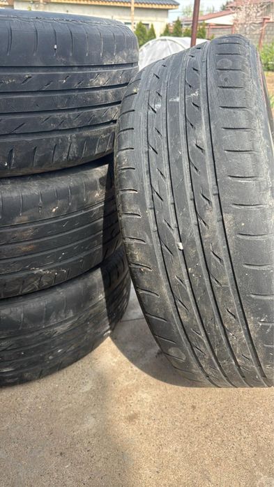 225/55/18 продам резину