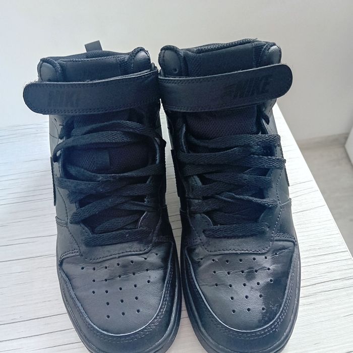 Маратонки тип боти на Nike