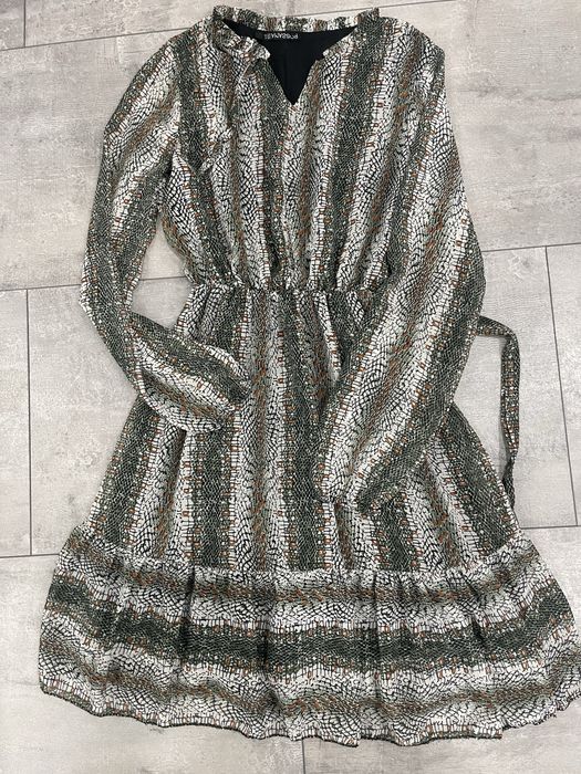 Дамски рокли различни видове XS