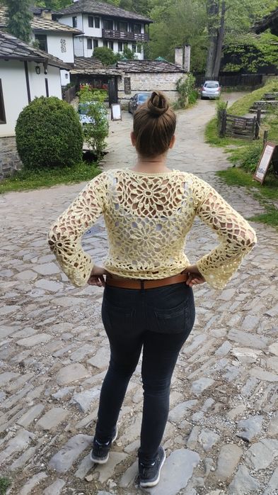 Ръчно плетена блуза