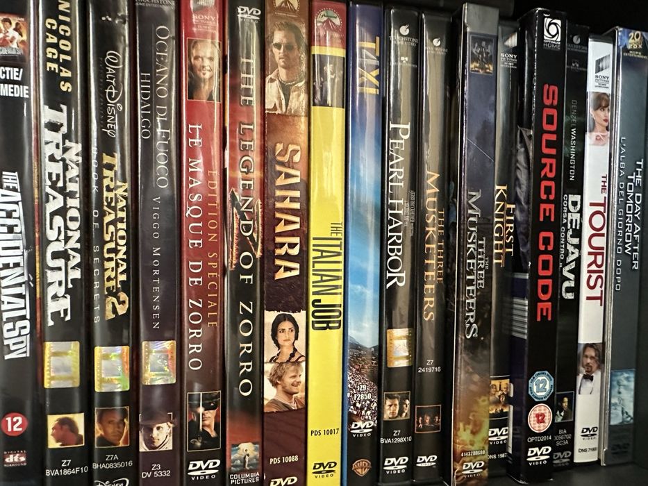 Филми DVD Blu-ray Marvel Disney Star Wars Star Trek Shrek Dune DC