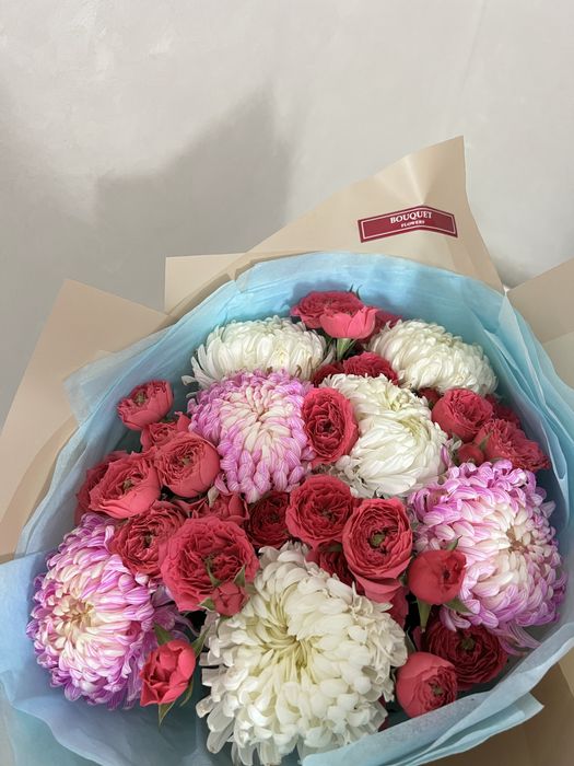 Продам цветы свежие вчера ночью куплена