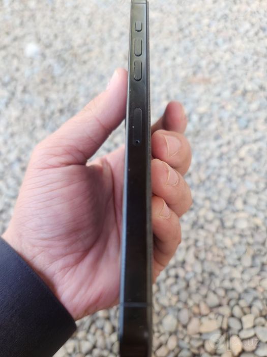 Продам телефон Iphone 16 pro max 256!