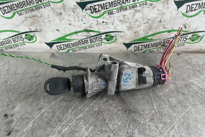 Contact cu cheie Audi A4 1997 1.9 TDI MT (110 hp)