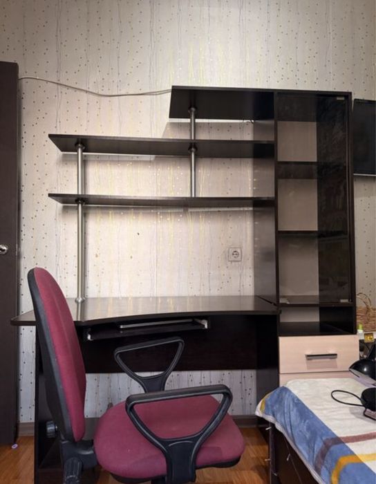 Стол компьютерный