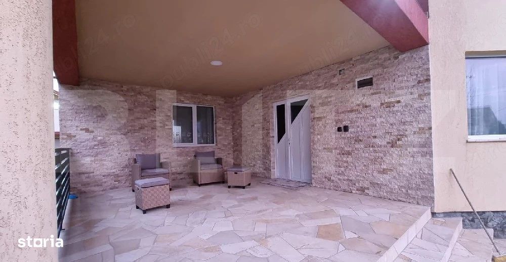 Vand casa in Darova