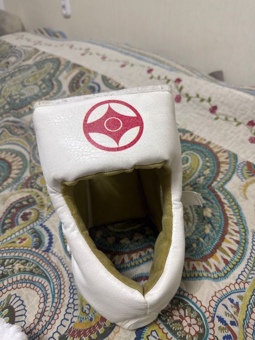 Шлем для каратэ и кимоно