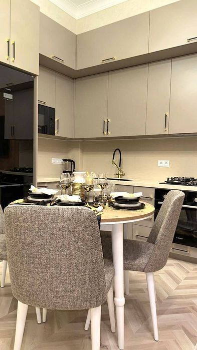 Сдается 3х ком квартира, ЖК Казахстан, ор-р: Алайский рынок, 110м²