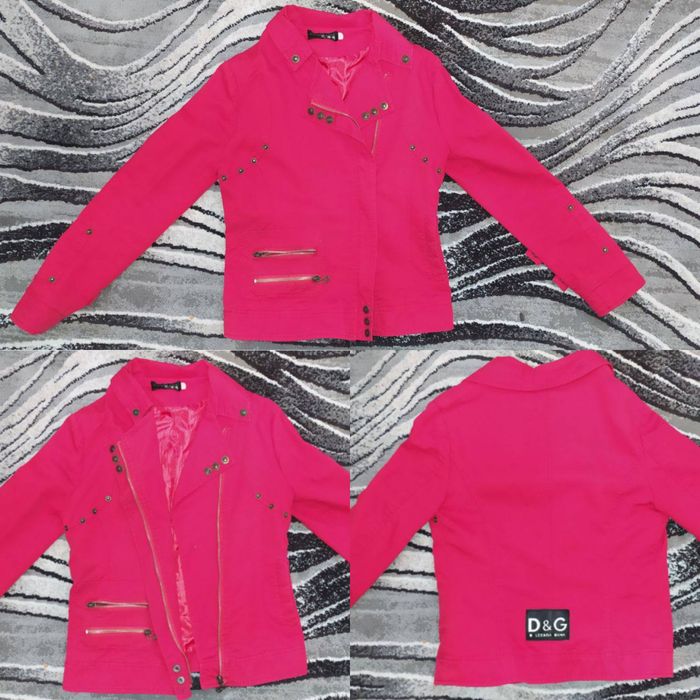 Продам 2 куртки. Состояние отличное. Размер S