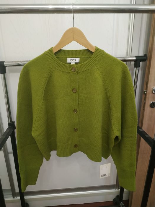 Кофта от бренда COS