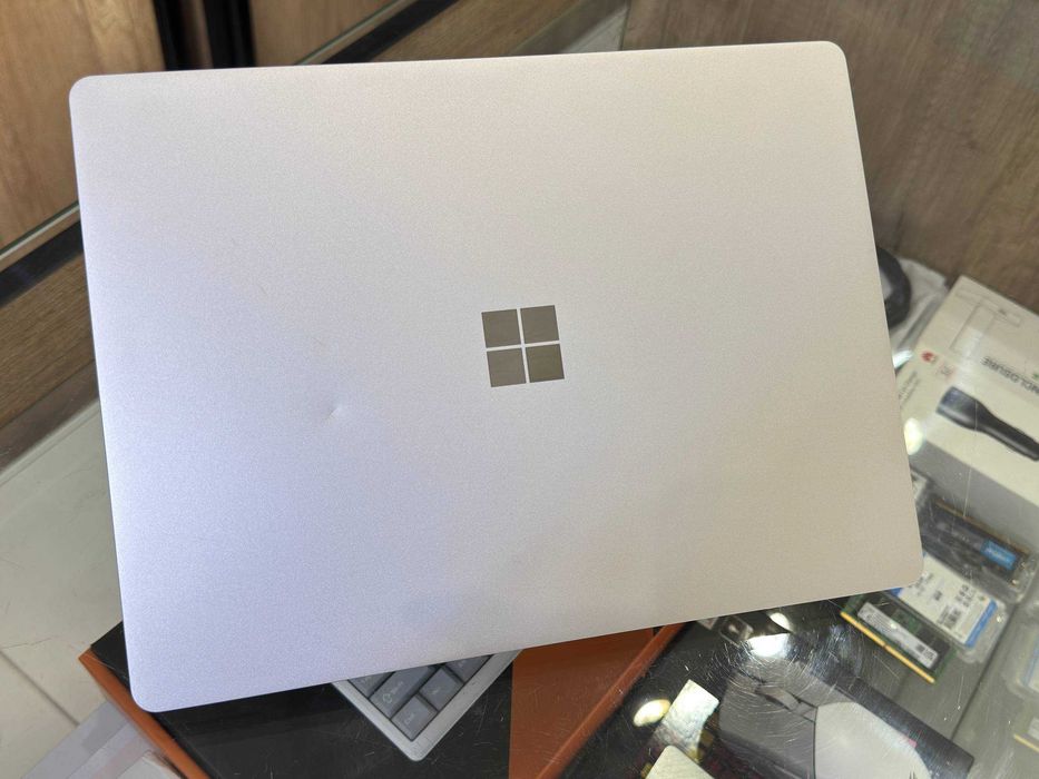 MICROSOFT SURFACE GO CORE i5-1035U ram 16 ssd 256 Сенсорный