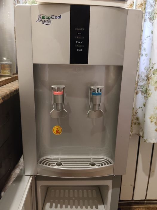 Продам диспенсер