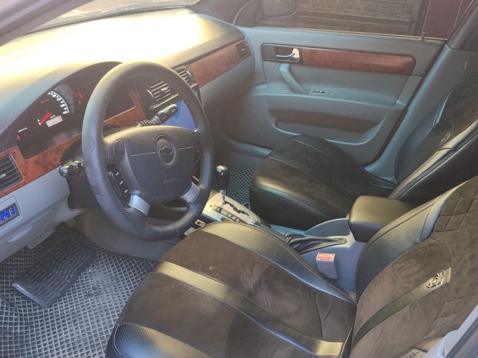 2013 ласетти 1,6 сотилади