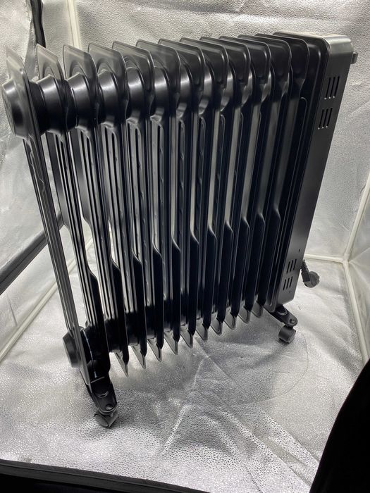 Calorifer electric cu ulei 13 elementi 3000W negru puternic