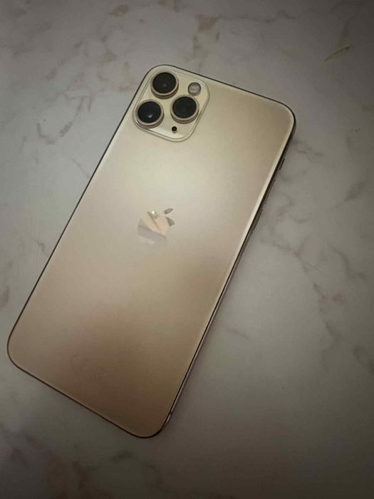 Vând iphone 11 pro