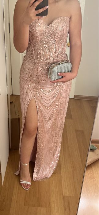 Бална рокля розова с камъни