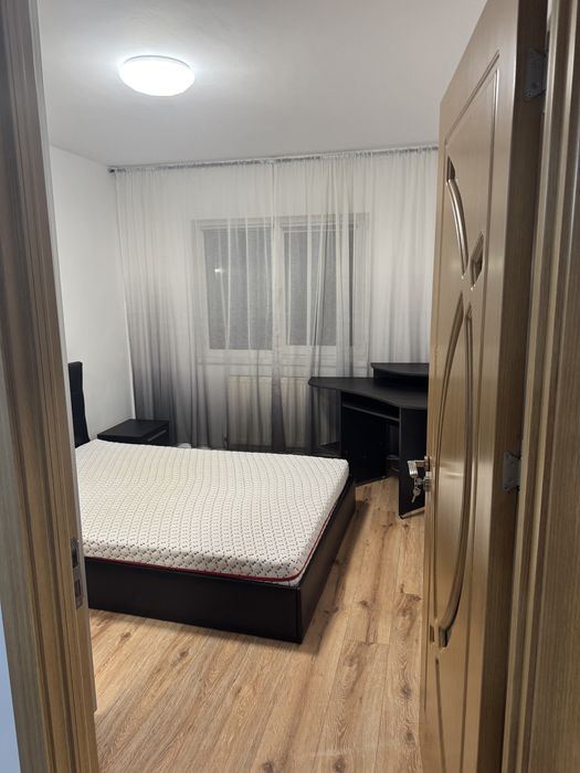 Apartament 3 camere de inchiriat