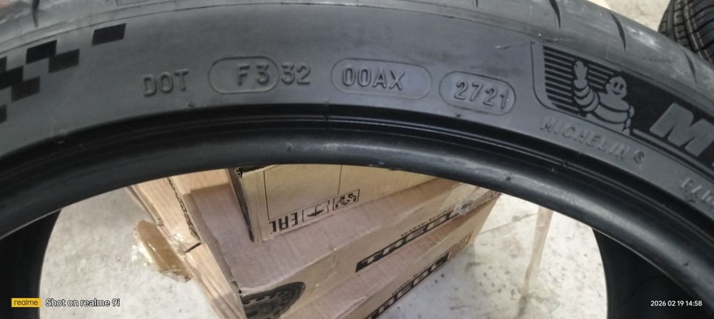 Продам шины 295/30/21