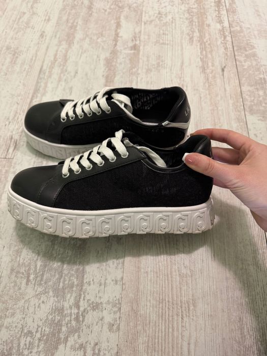 Черни обувки Liu Jo