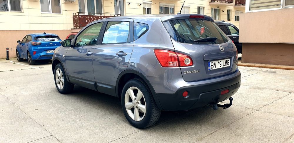 Nissan Qashqai 2.0 benzina 4×4 Aspirat IMPECABILA Proprietar