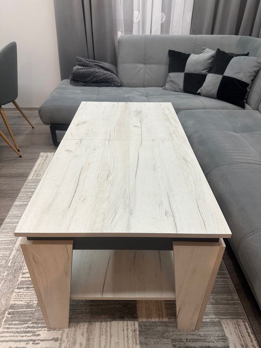 Разтегателна холна маса