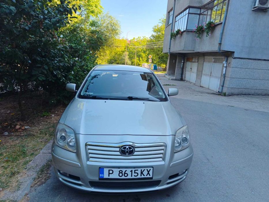 Toyota Avensis 2.0 D-4D 116 кс. СЕДАН / Нов съсъдинител / + Нови Зимни Гуми и 2 к-т Джанти!