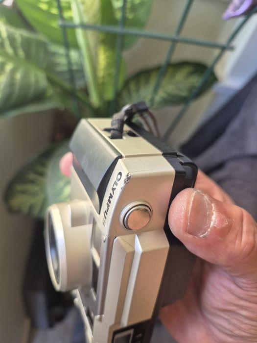 Compact Olympus View Zoom 120