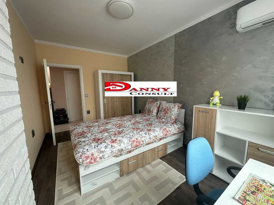 Тристаен апартамент в гр. В. Търново - кв. ”Колю Фичето”