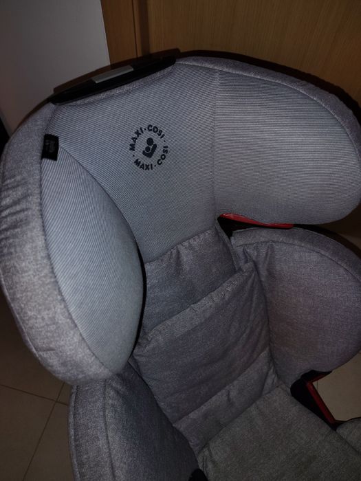 Scaun auto Maxi Cosi isofix - 36 kg