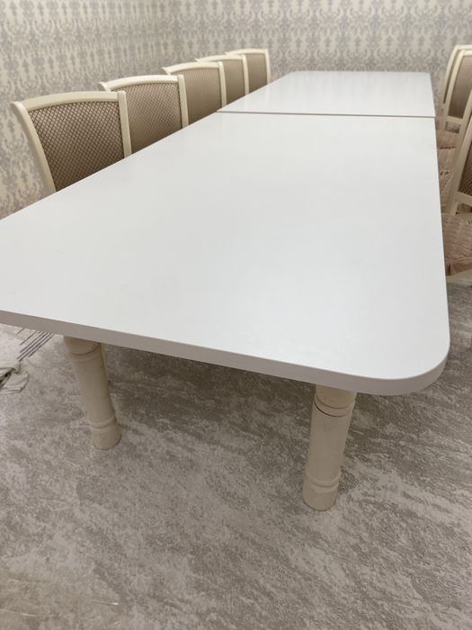 Мебель для гостиной стол стулья