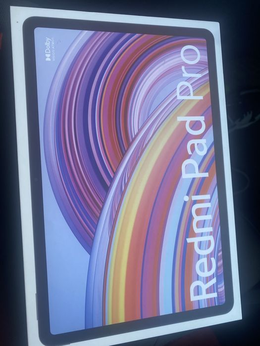 Redmi pad pro 256gb 8 ram utilizata fosrte putin