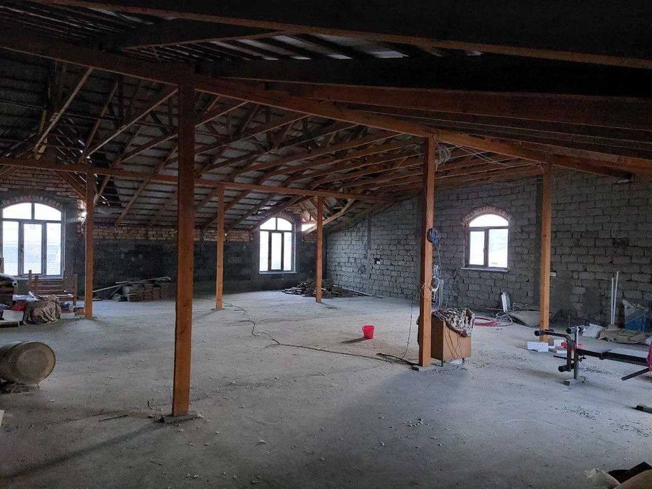 Мирзо-Улугбек туманида "Учхоз" 6 соток ховли сотилади!!!