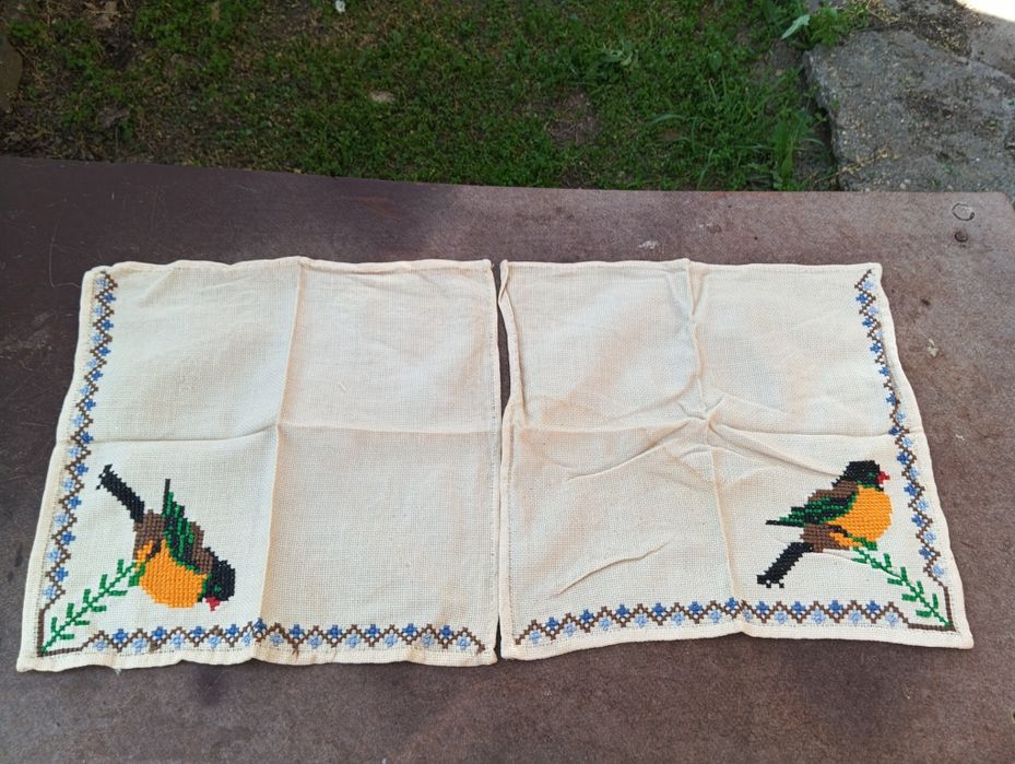 Стари ръчно бродирани кърпички