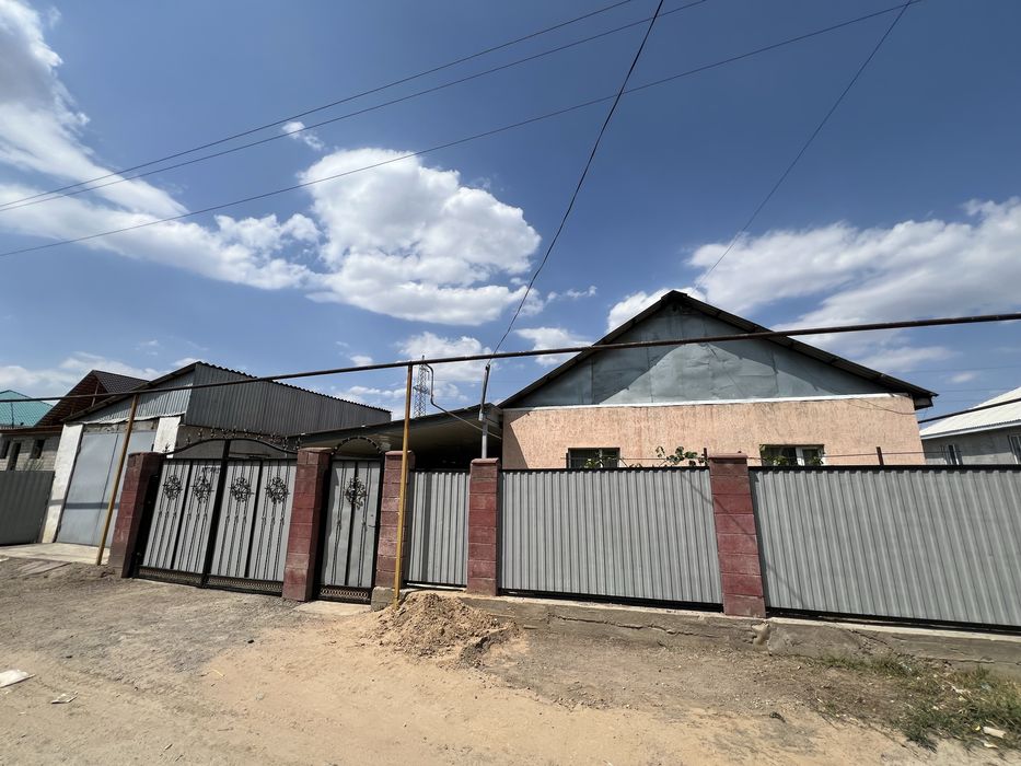 Продам дом.Әдемі шағын үй сатылады.